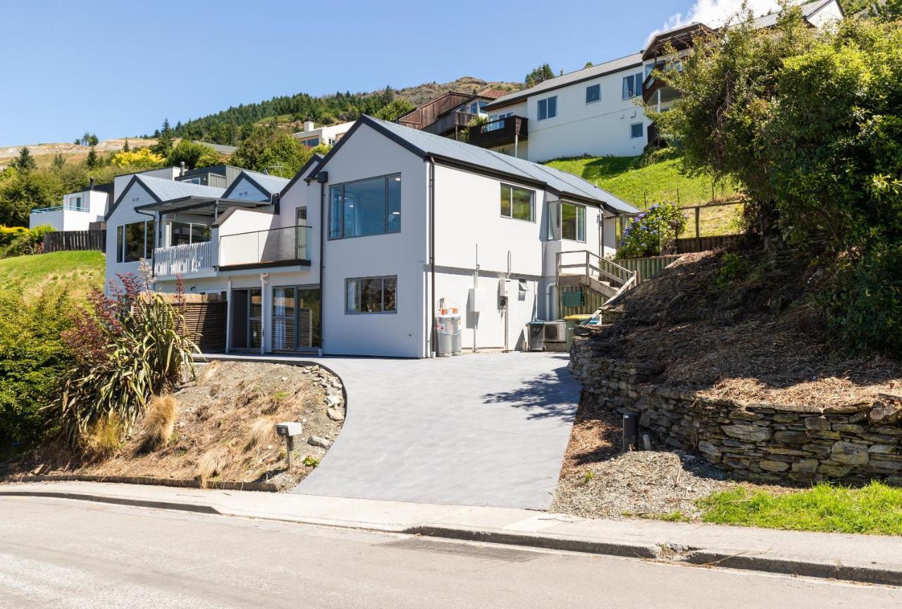 Lovely Marina Views And Sunny Balcony Queenstown Ngoại thất bức ảnh